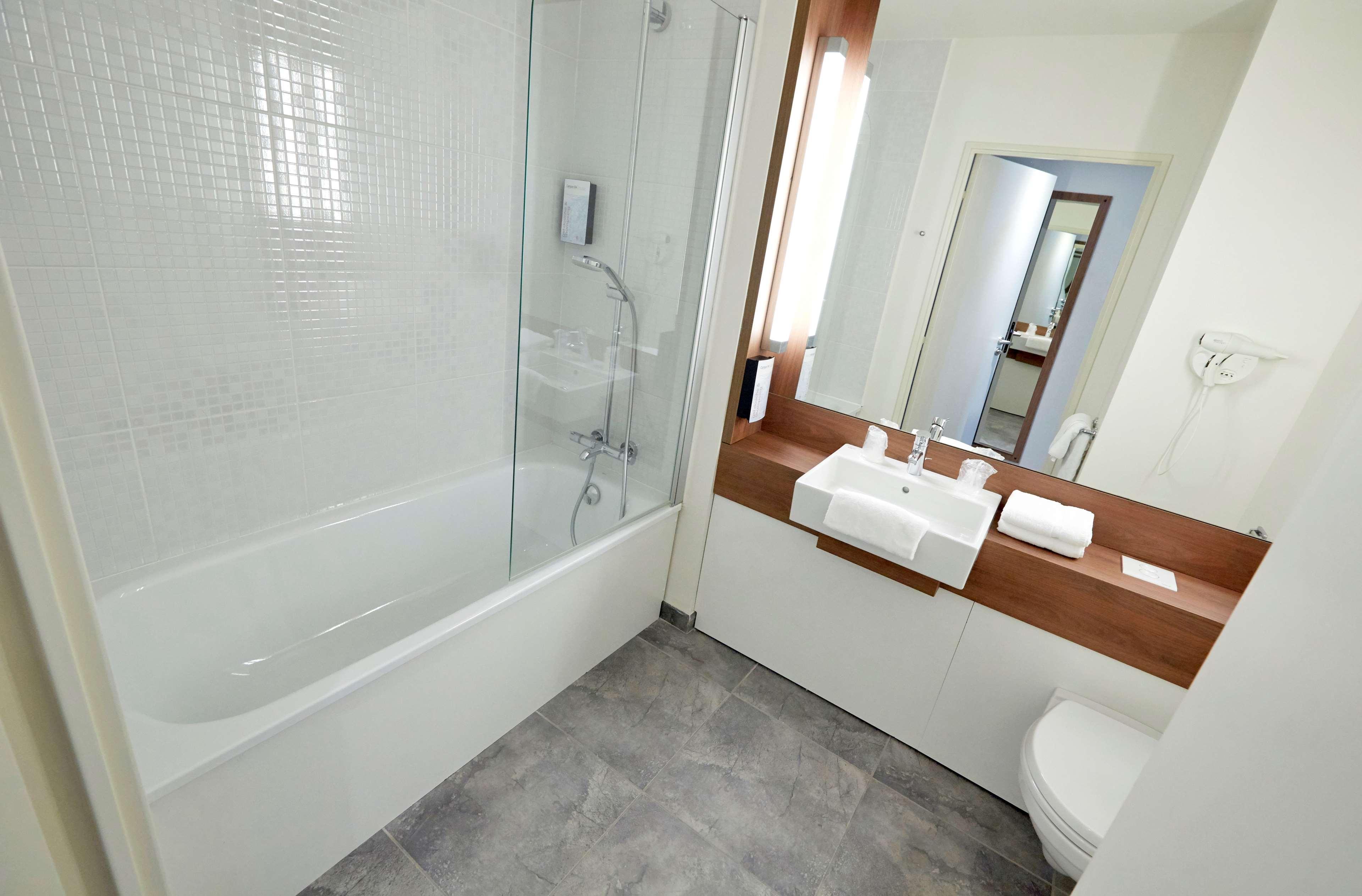 Hotel Campanile Guéret Zewnętrze zdjęcie