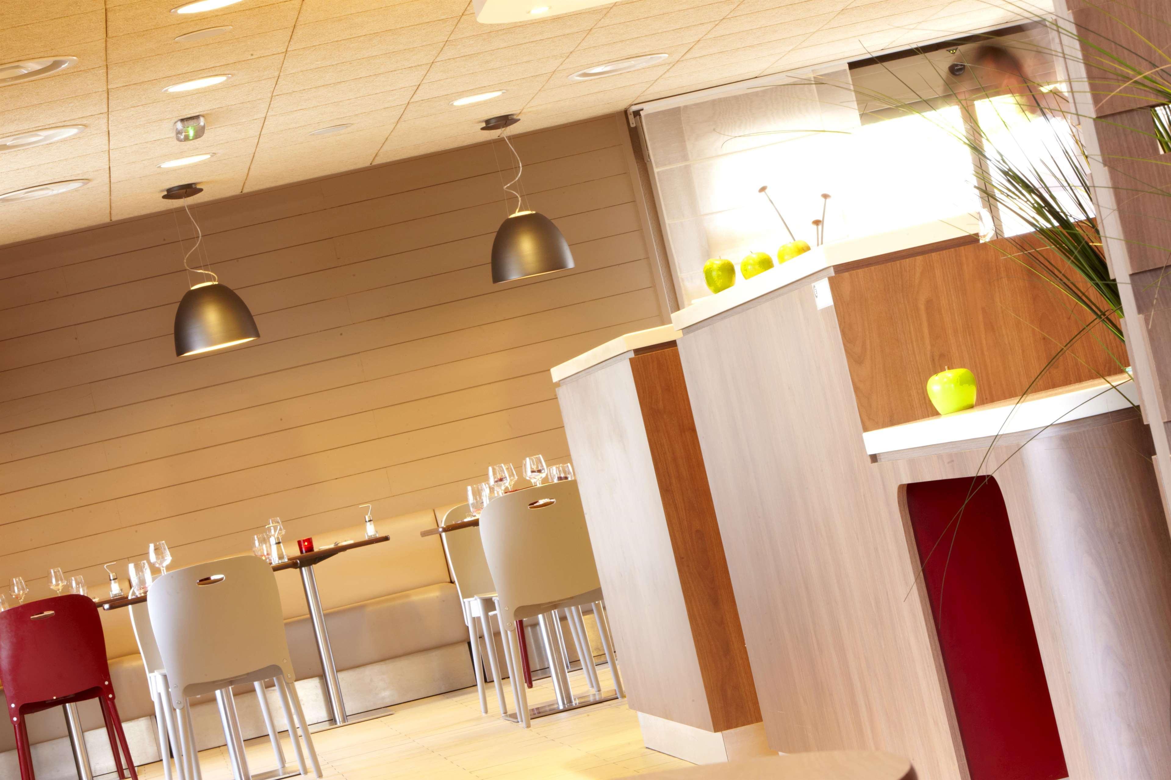 Hotel Campanile Guéret Zewnętrze zdjęcie